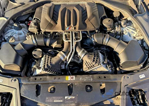 2013 BMW M5 z USA, uszkodzony, nr VIN WBSFV9C57DC774007